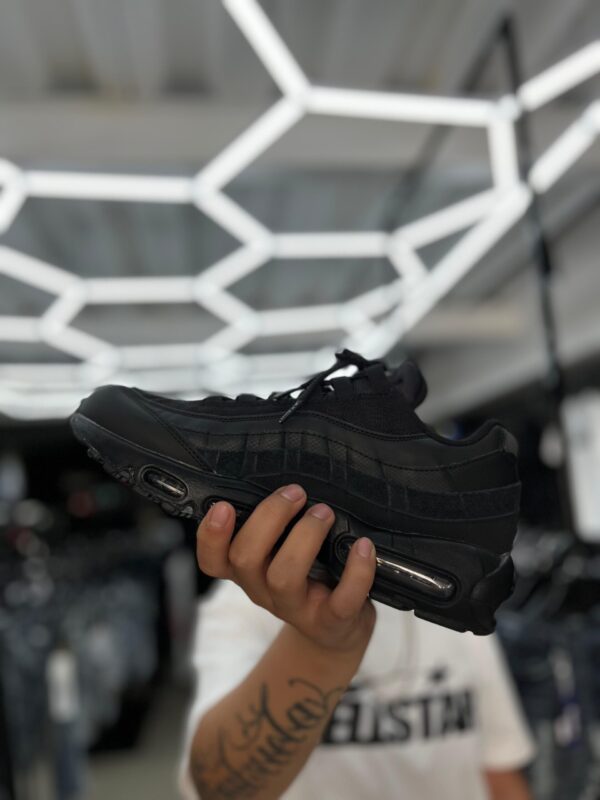 ZAPATILLA AIR MAX 95 BIG BUBBLE BLACK