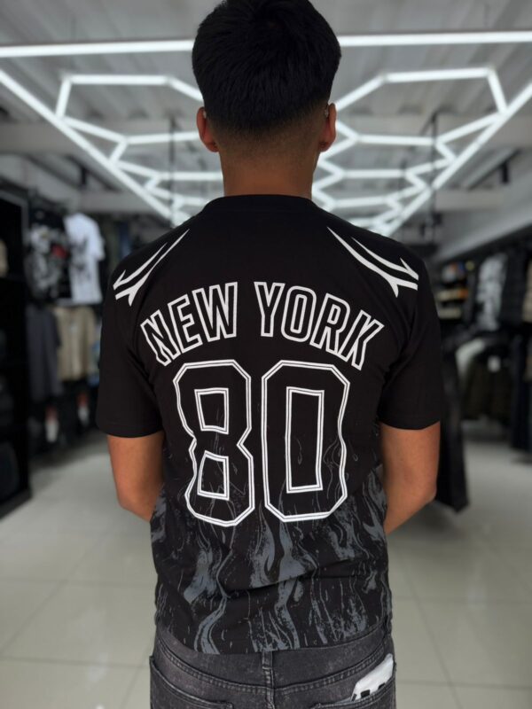 POLERA NEW YORK FUEGO NEGRO ORIGINALS NIÑO