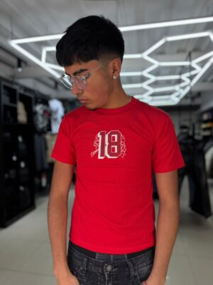 WhatsApp Image 2026-05-20 at 1.47.58 PM(1) POLERA 18 ROJA ORIGINALS SLIM FIT NIÑO