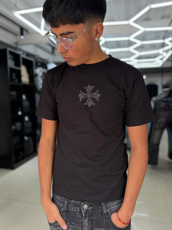 POLERA CHROME HEARTS NEGRO SLIM FIT NIÑO BRILLO