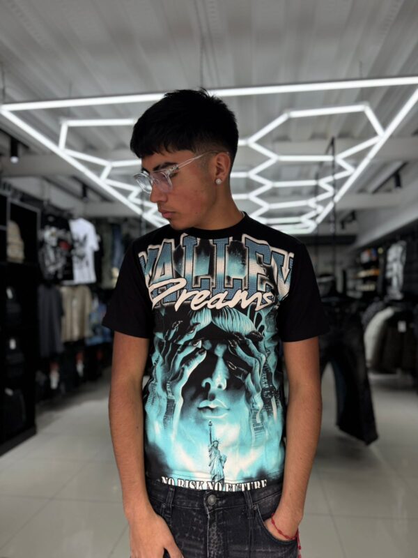 POLERA VALLEY DREAMS NEGRO SLIM FIT NIÑO BRILLO