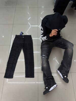 WhatsApp Image 2026-05-20 at 12.45.49 PM JEANS ARCOIRIS NEGRO RASGADO SLIM FIT NIÑO L133
