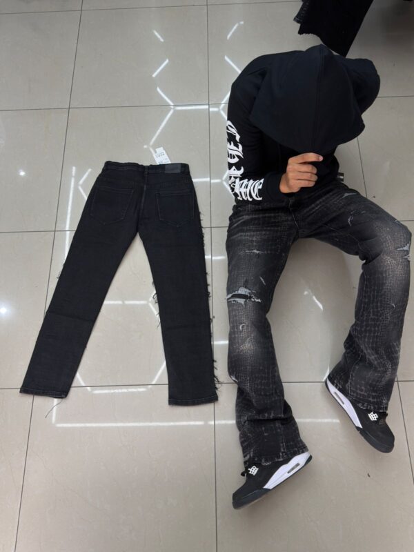 JEANS ARCOIRIS NEGRO RASGADO SLIM FIT NIÑO L133