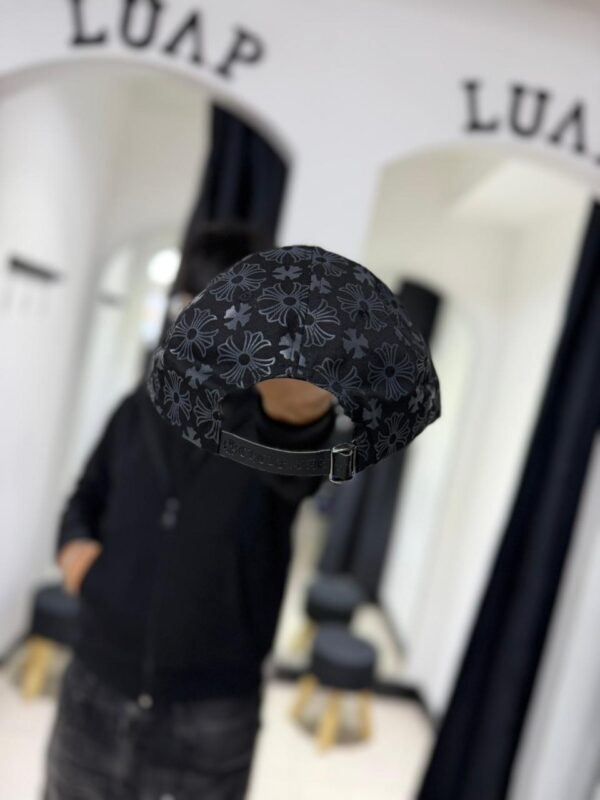 JOCKEY CHROME HEARTS NEGRO CRUZ CURVO LOGOS