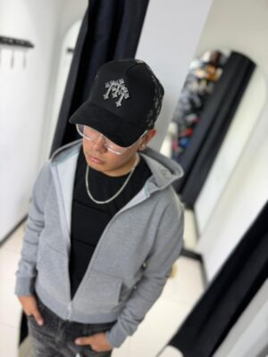 WhatsApp Image 2026-05-21 at 1.57.54 PM JOCKEY CURVO CHROME HEARTS BLACK CRUZ BRILLO