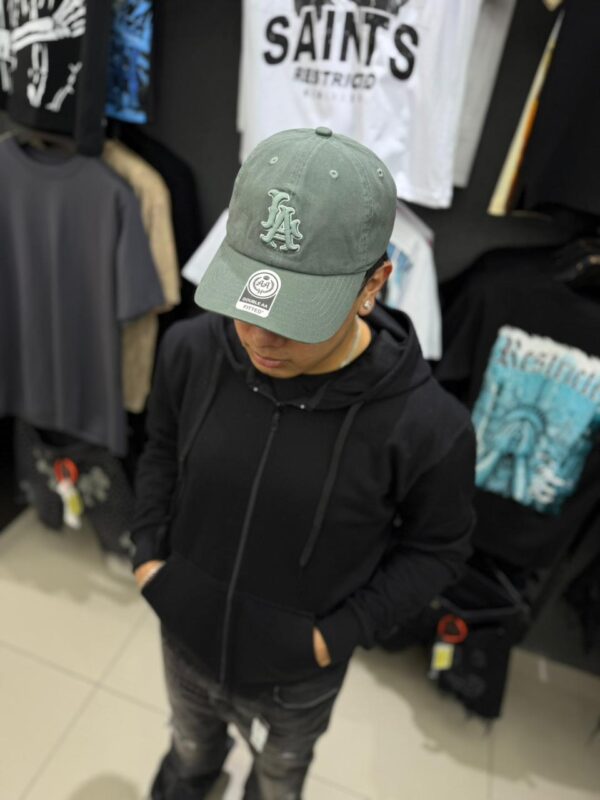 JOCKEY LA CURVO VERDE DOBLE AA FITTED