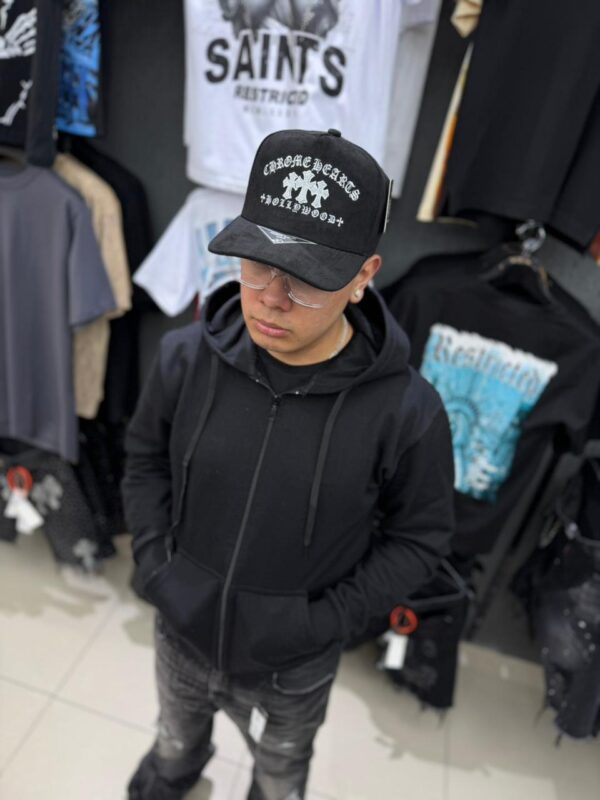 JOCKEY CHROME HEARTS NEGRO CRUZ SEMI CURVO CAP PREMIUM