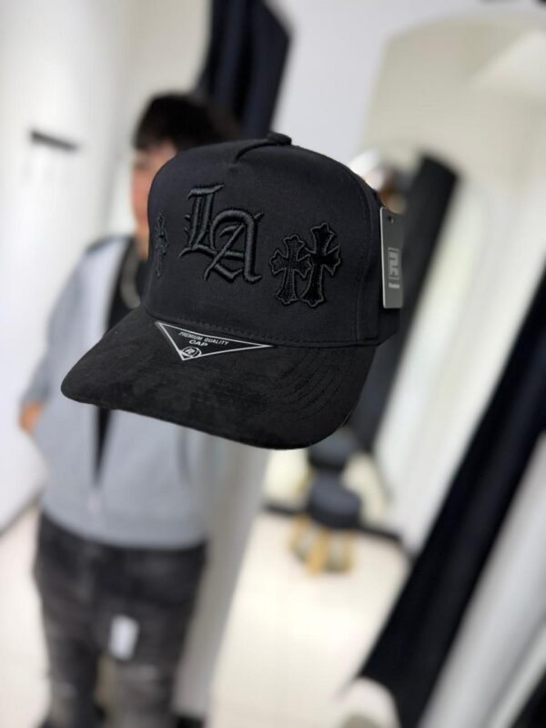 JOCKEY CURVO LA CHROME HEARTS BLACK CRUZ - GAMUZA
