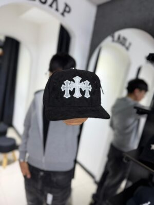 WhatsApp Image 2026-05-21 at 2.34.00 PM(1) JOCKEY TRES CRUZ BLANCO-NEGRO BRILLO CAP PREMIUM