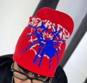 WhatsApp Image 2026-05-21 at 5.15.49 PM GORRO DE LANA ARAÑA ROJO