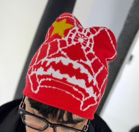GORRO DE LANA TELA ARAÑA ROJO