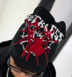 WhatsApp Image 2026-05-21 at 5.22.35 PM GORRO DE LANA ARAÑA NEGRO