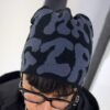 GORRO DE LANA THAT GIRL NEGRO-GRIS