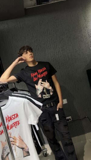Screenshot POLERA LUAP REAL HASTA LA MUERTE REGULAR FIT NEGRO
