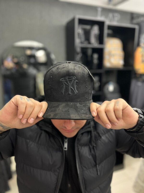 JOCKEY NEW YORK ANGEL NEGRO BRILLANTE CAP PLANO HOMBRE