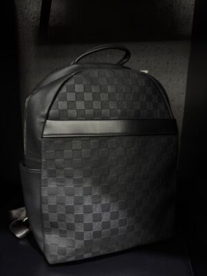 WhatsApp Image 2026-06-22 at 6.20.35 PM MOCHILA LV CUADROS NEGRO 88938