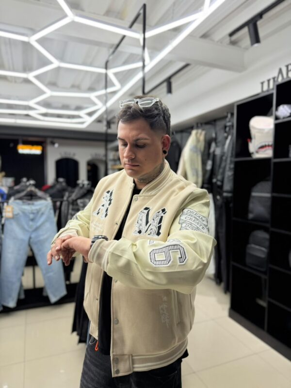 CHAQUETA AM CREMA-BLANCO CUERINA JH97003