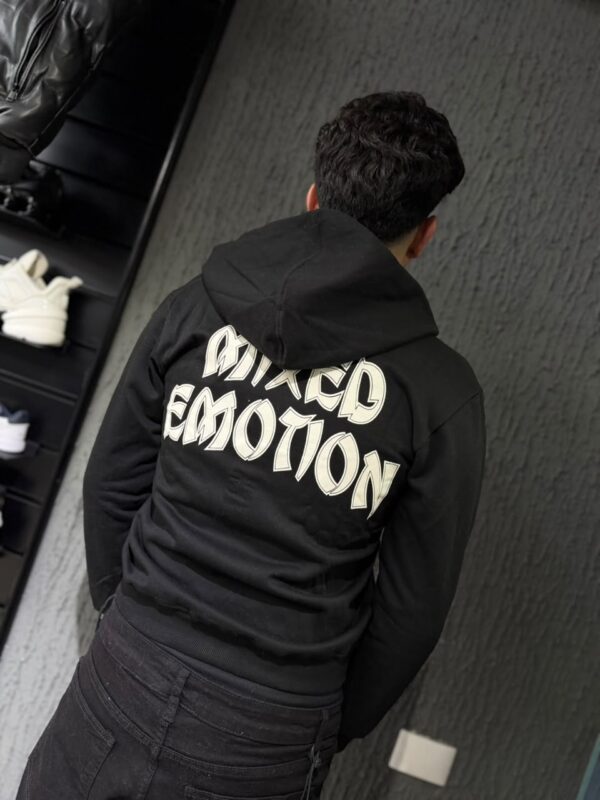 POLERON EMOTION ANGEL CUPIDO NEGRO REGULAR FIT