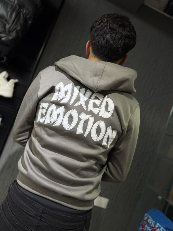 POLERON EMOTION ANGEL CUPIDO GRIS OSCURO REGULAR FIT