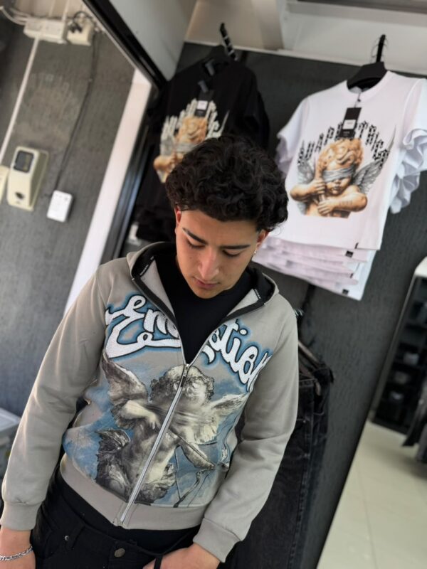 POLERON EMOTION ANGEL SIN VER CAFE CLARO REGULAR FIT