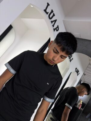 WhatsApp Image 2026-07-09 at 11.29.05 AM(4) POLERA CUELLO MICHAEL KORS NEGRA
