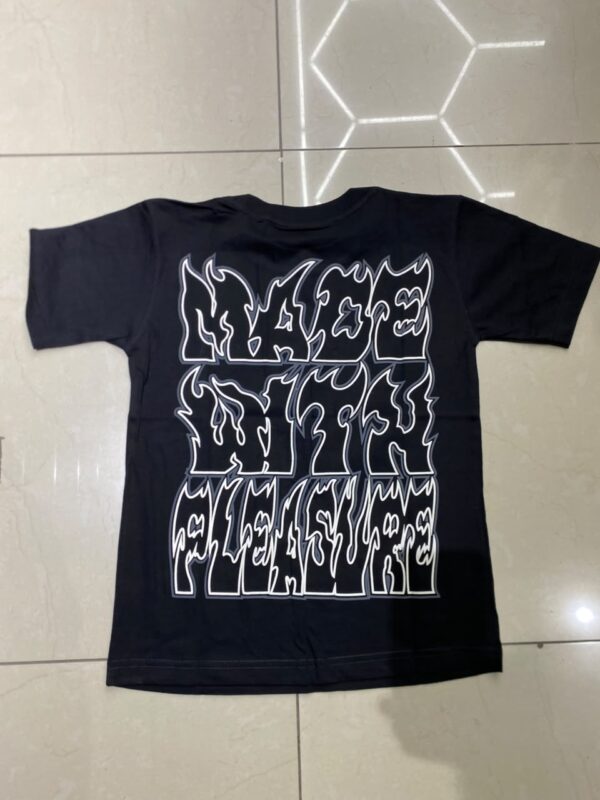 POLERA GODSPEED CABALLO Y ANGEL NEGRO Y AZUL BRILLANTE