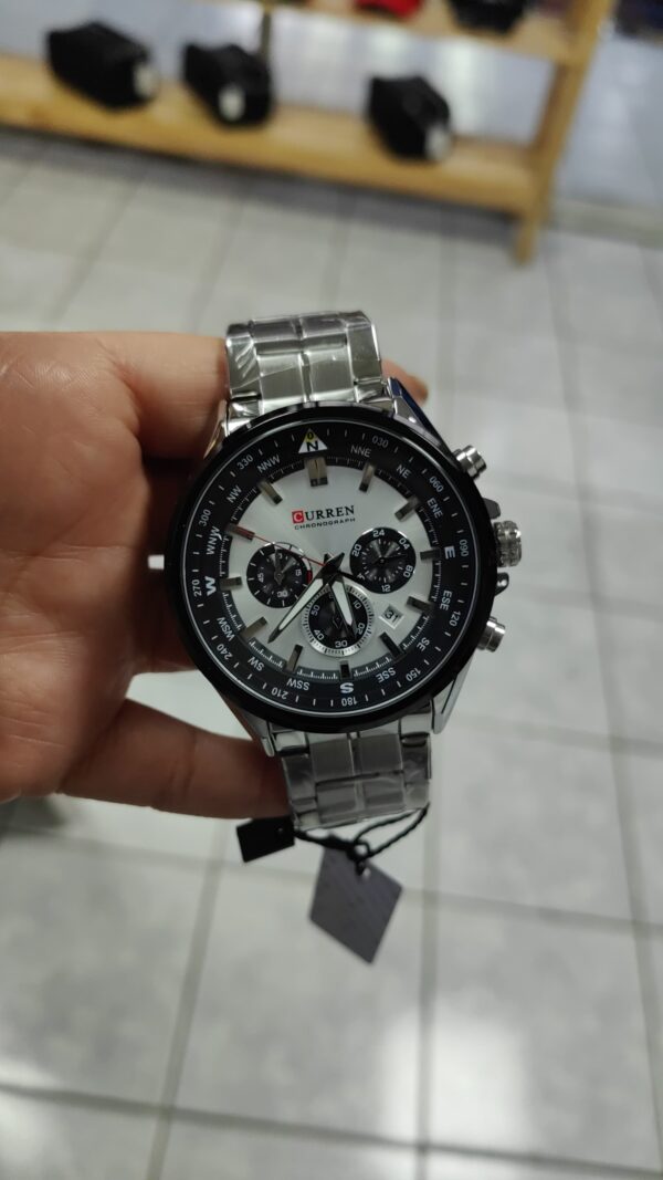 RELOJ CURREN METALIZADO SILVER Y BLACK REDONDO